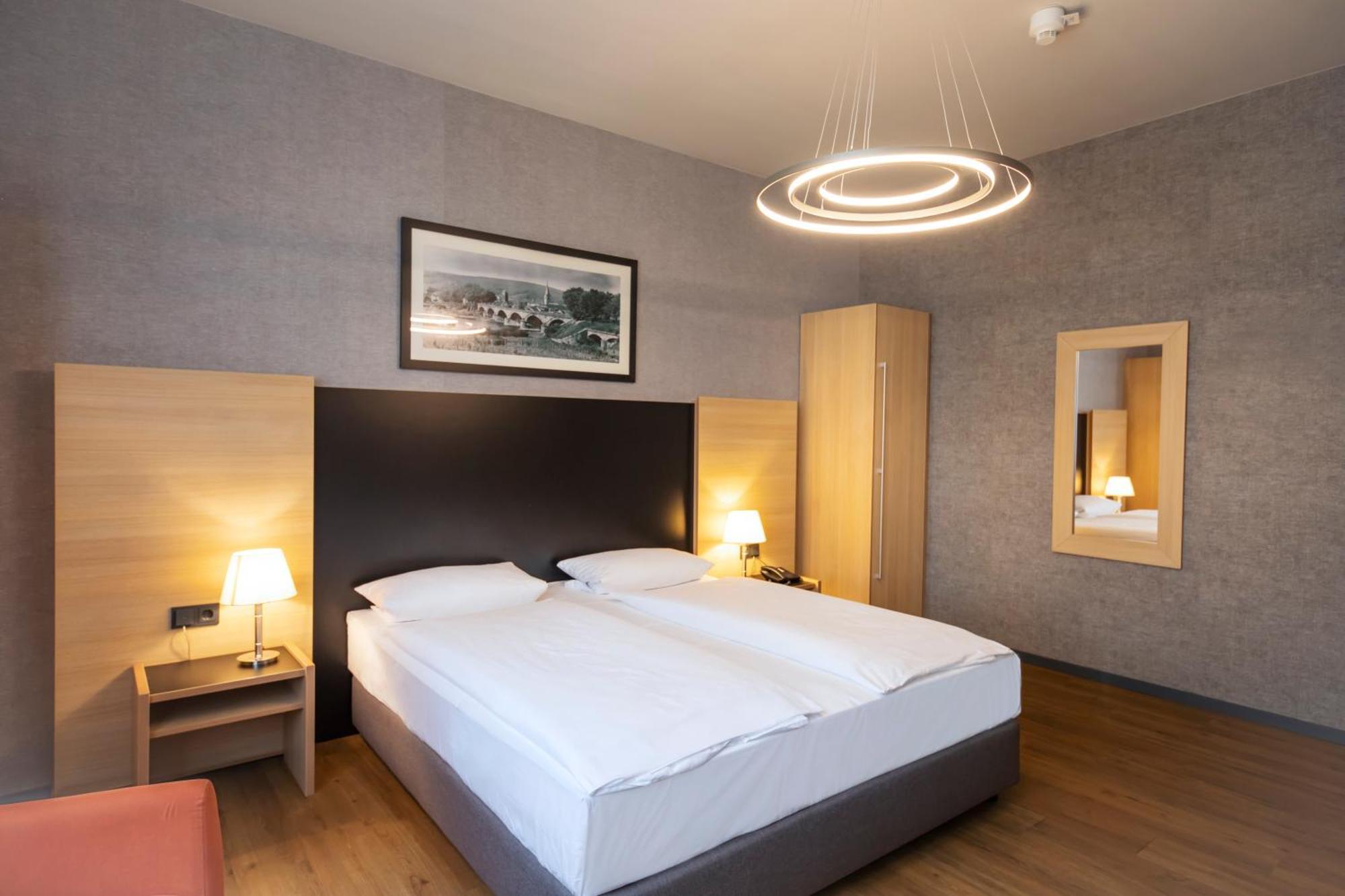 Roomingtons Hotel Franziskushoehe Lohr מראה חיצוני תמונה