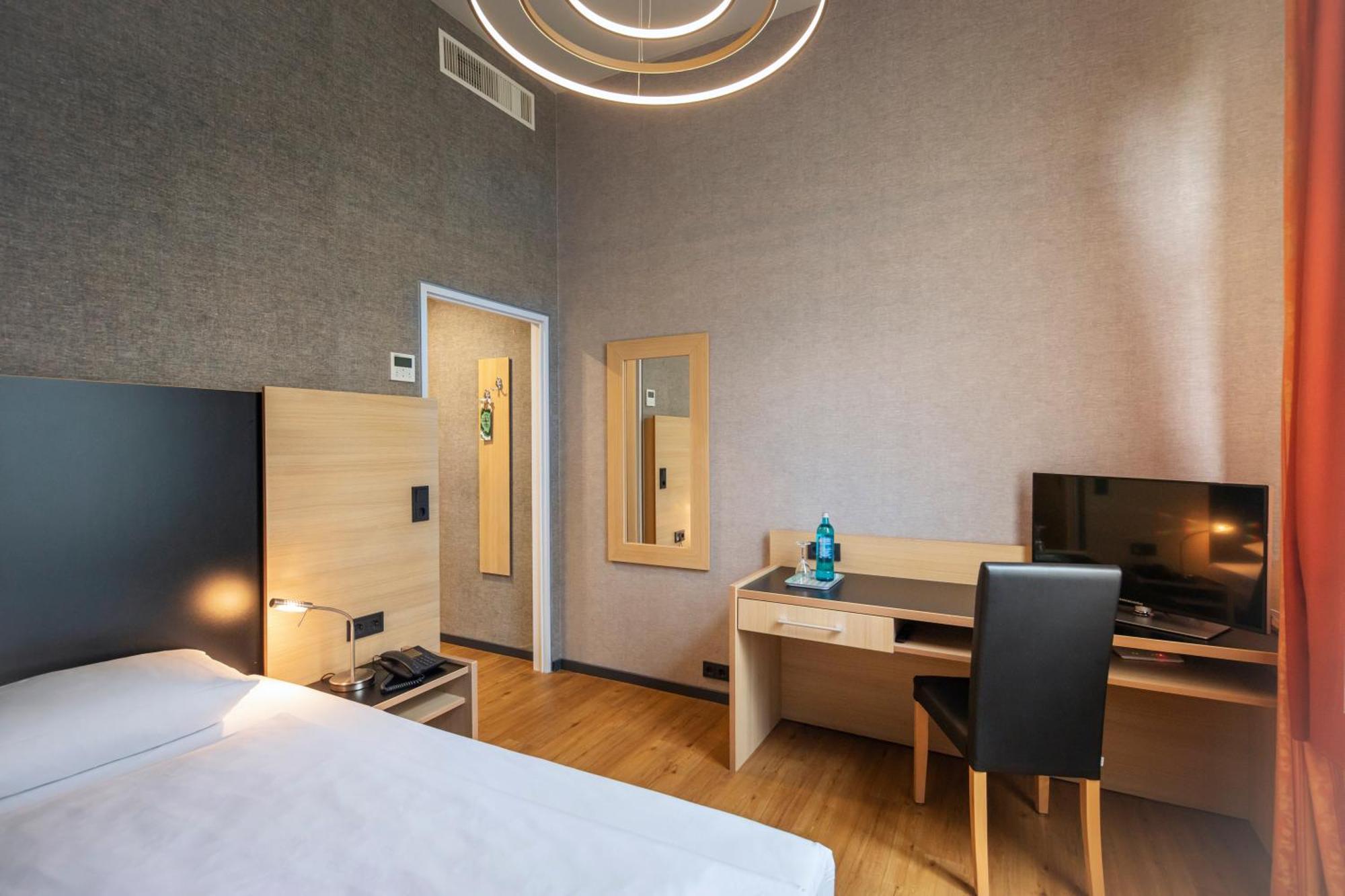 Roomingtons Hotel Franziskushoehe Lohr מראה חיצוני תמונה